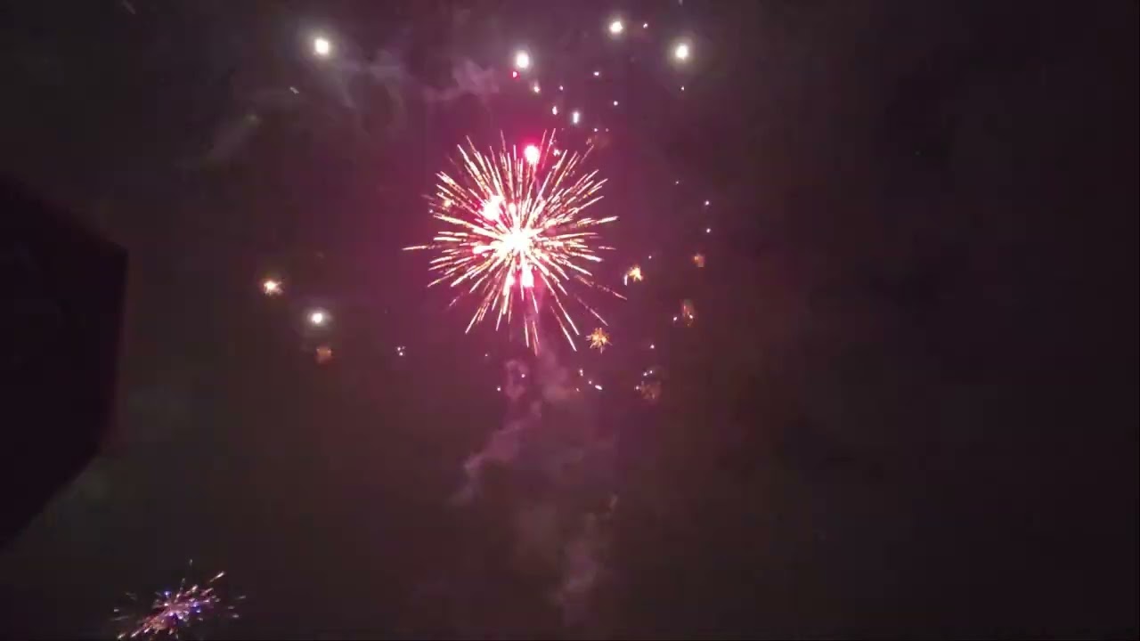 XB4009 / TXB869 C  Triplex Vuurwerk - 1.2''