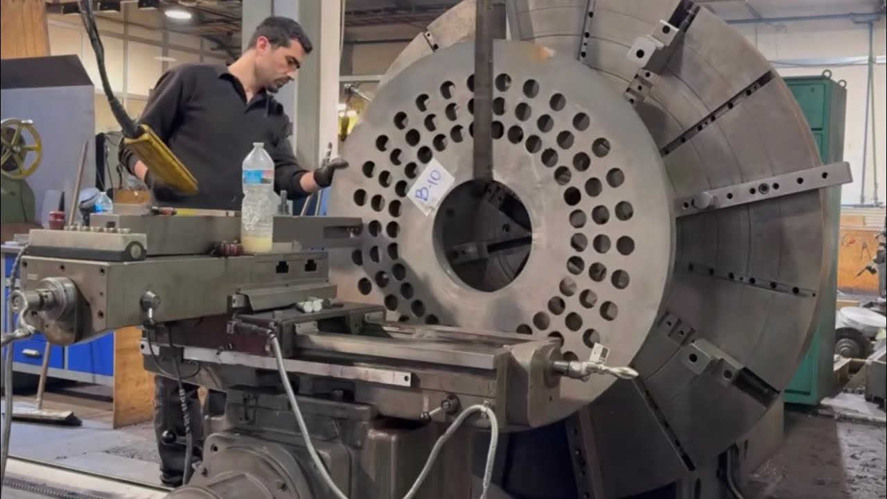 Machining of 1250 mm Giant Cast Iron Part on Lathe | Heavy Industry Lathe Operation