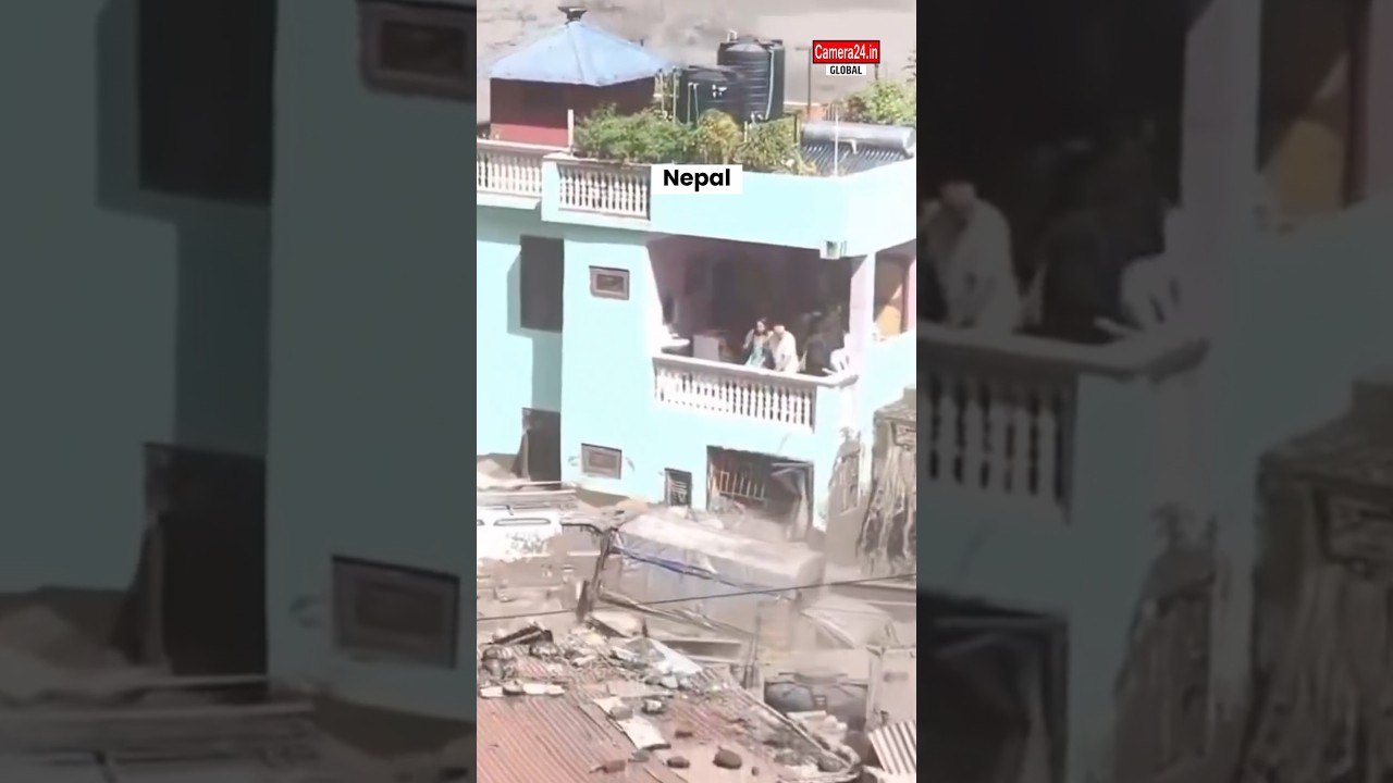 Family Trapped in House | This Nepal Flood Video Is Going Viral