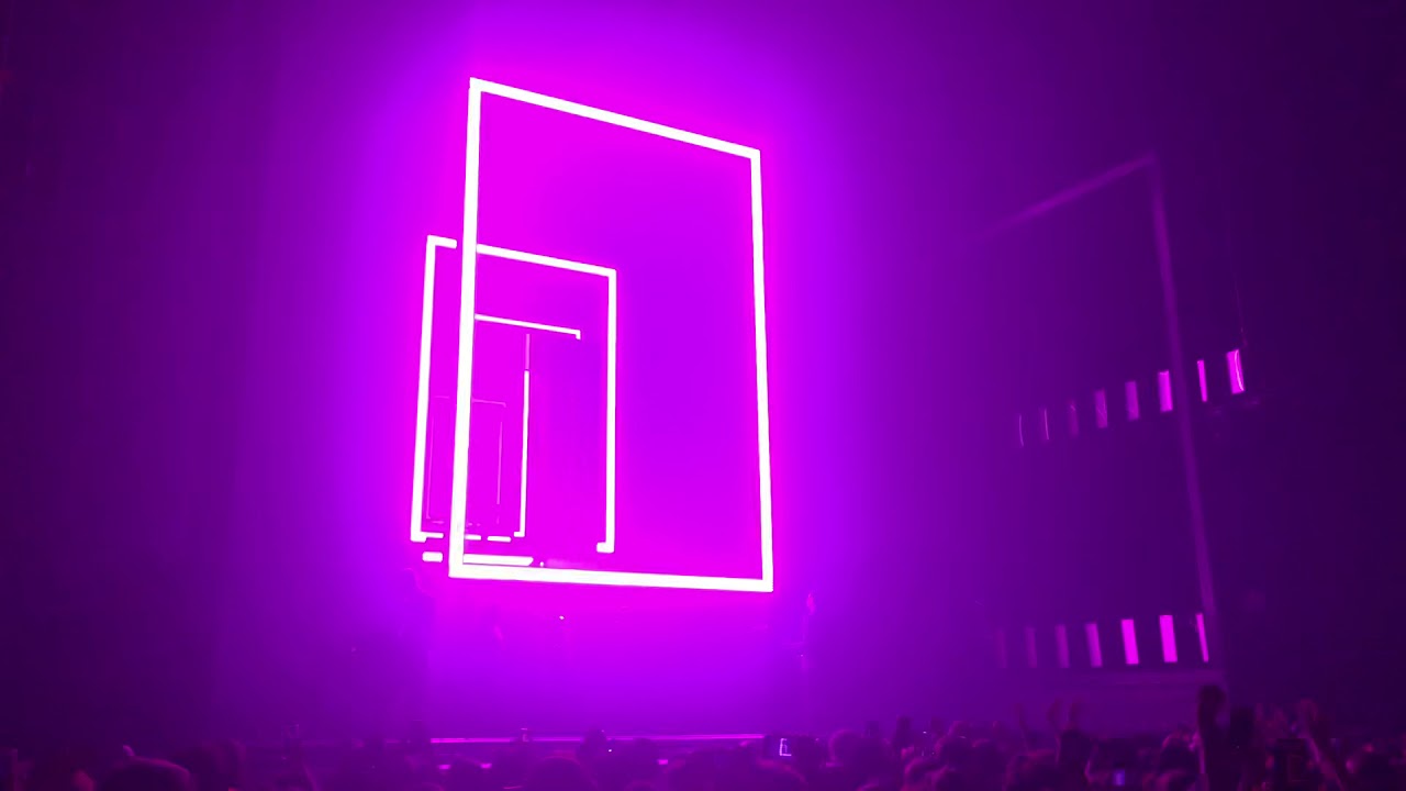 The 1975 “Somebody Else” Dublin