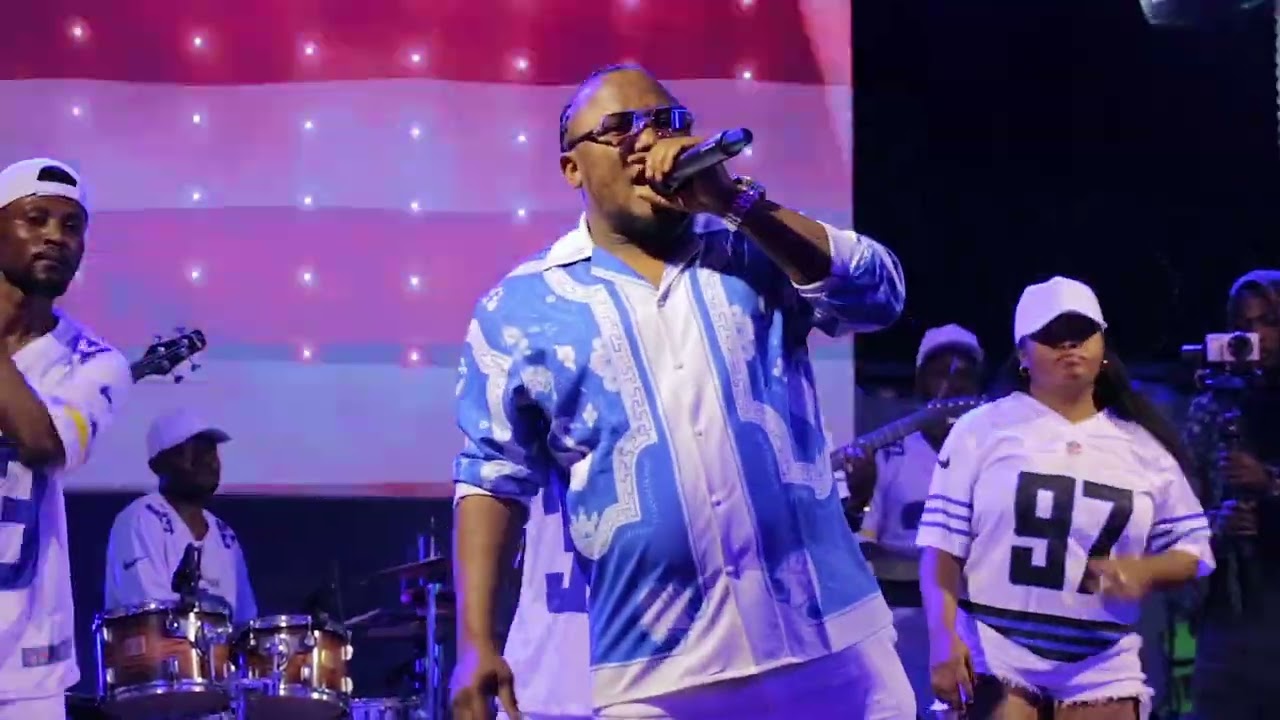 Lhomanix kyanzla en concert live chez new Rotana club MICK MAKEMA