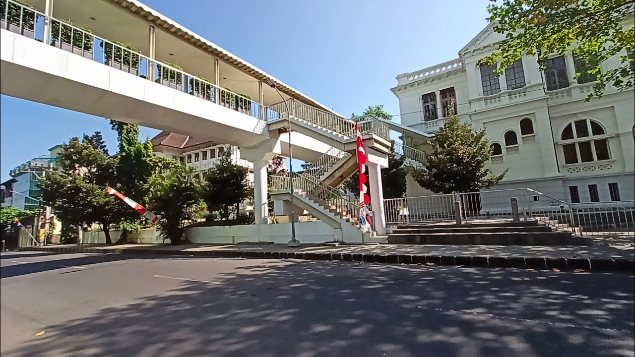 Walking Around Solo City~ Jl. Jenderal Sudirman to Jl. Ronggowarsito~Indonesia