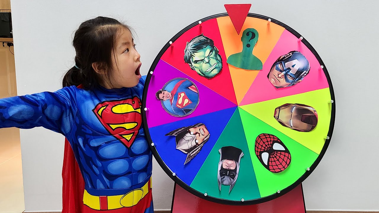 돌림판을 돌리면 히어로가 나타나요 서은이의 엄마 도와주기 슈퍼맨 아이언맨 헐크 Hero Spinning Plate for Mommy Seoeun Story