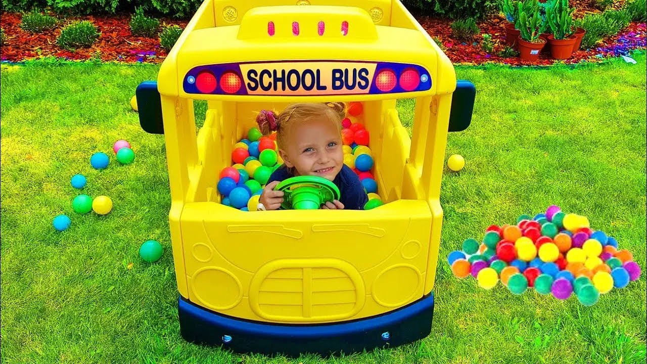 Wheels On The Bus Song | Nursery Rhymes & Kids Songs & Baby Music