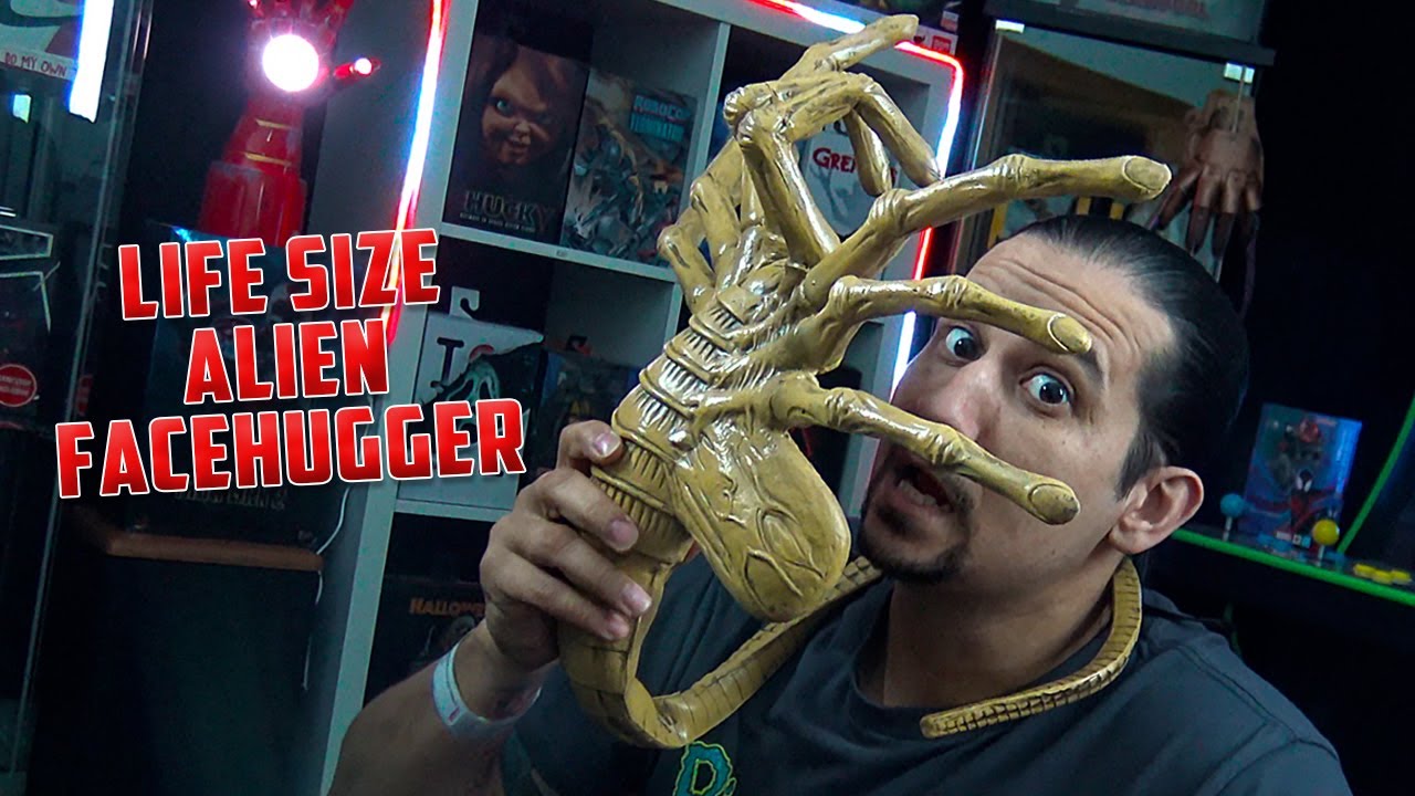 Alien Life Size Facehugger Replica Unboxing Neca 1/1 Scale in 4K