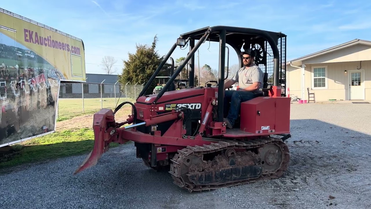 Lot 241 2017 NORTRAC 35XTD DOZER