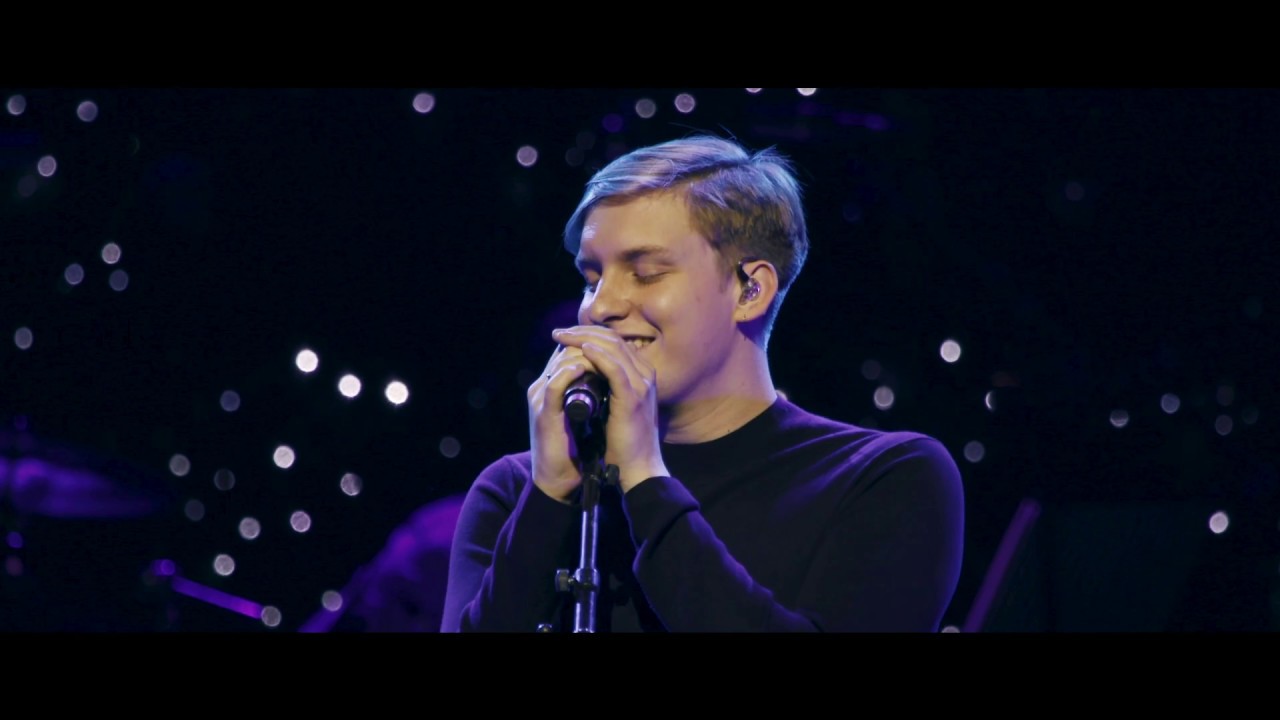 George Ezra – White Christmas | Magic of Christmas 2017