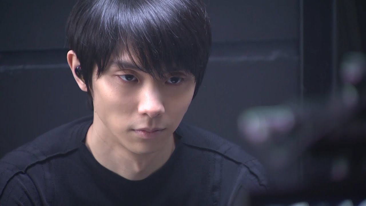 羽生結弦の華麗すぎる“靴ひも結び”ロッテ「GUM FOR THE GAME」新CMメイキング