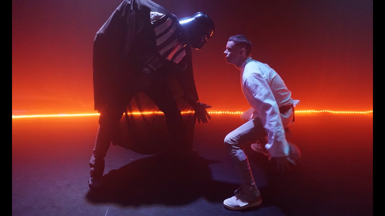 Luke Skywalker vs Darth Vader Basketball