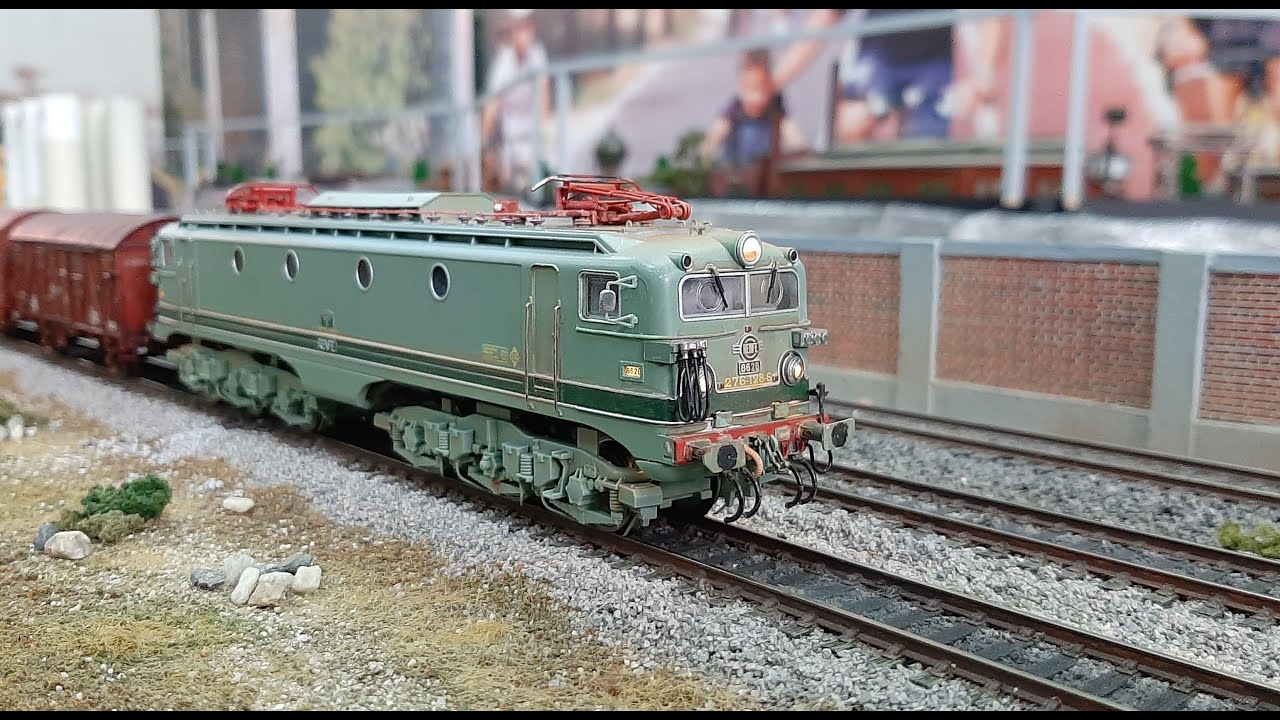 LOCOMOTORA ELÉCTRICA RENFE 276 128 MANDO MULTIPLE