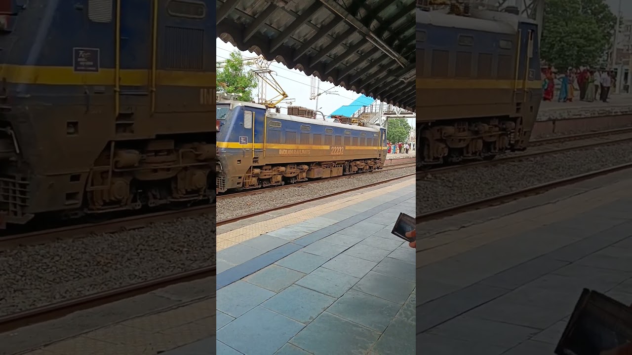 Gujarat Queen Superfast 19033🚂 #shorts #train #ahmedabad #viral