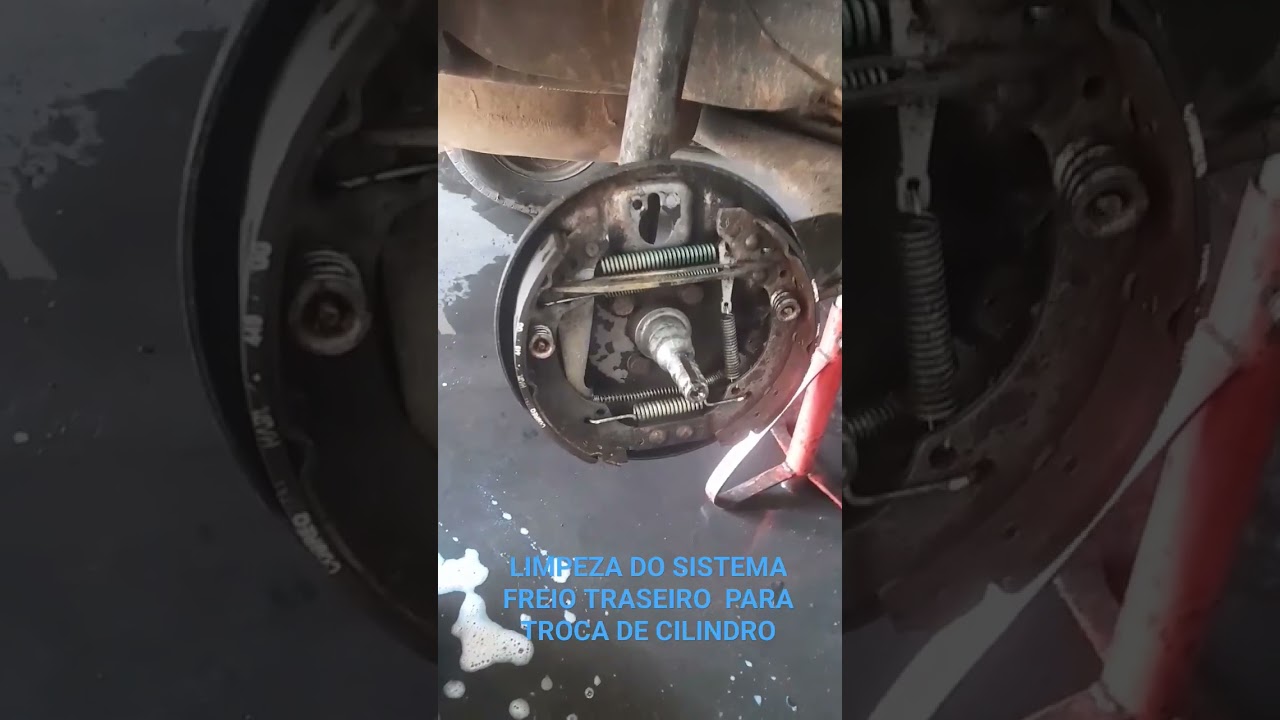 LIMPEZA SISTEMA FREIO TRASEIRO PARA TROCA DE CILINDRO DE RODA.