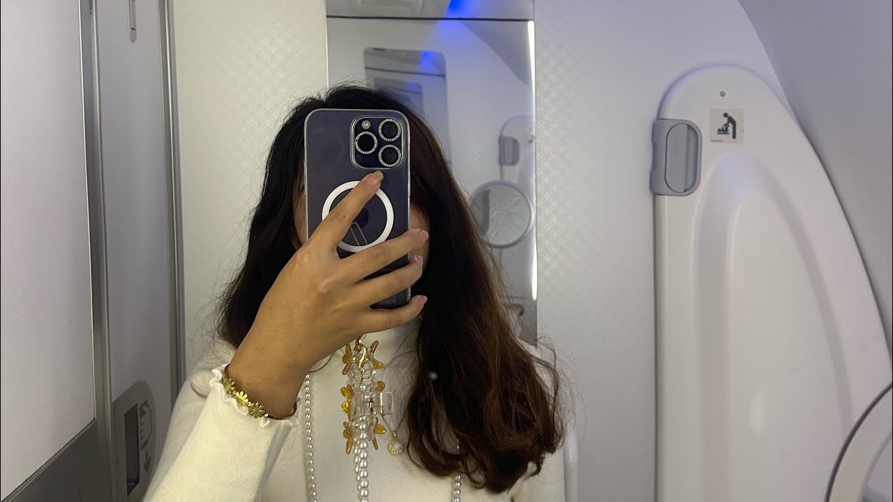 First International flight as a student in UK 🇬🇧 | Qatar airlines 