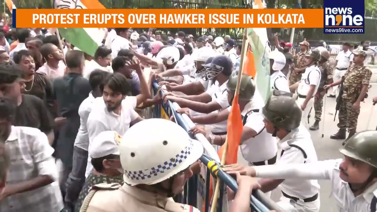 Congress Stages Protest Over Hawkers&rsquo; Eviction In Kolkata | News9