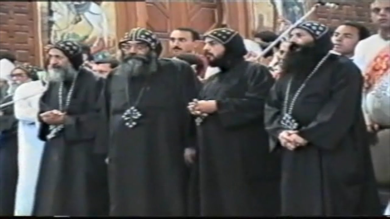 قداس عيد العنصرة 2001 وسيامة اباء اساقفة بيد قداسة البابا شنودة الثالث