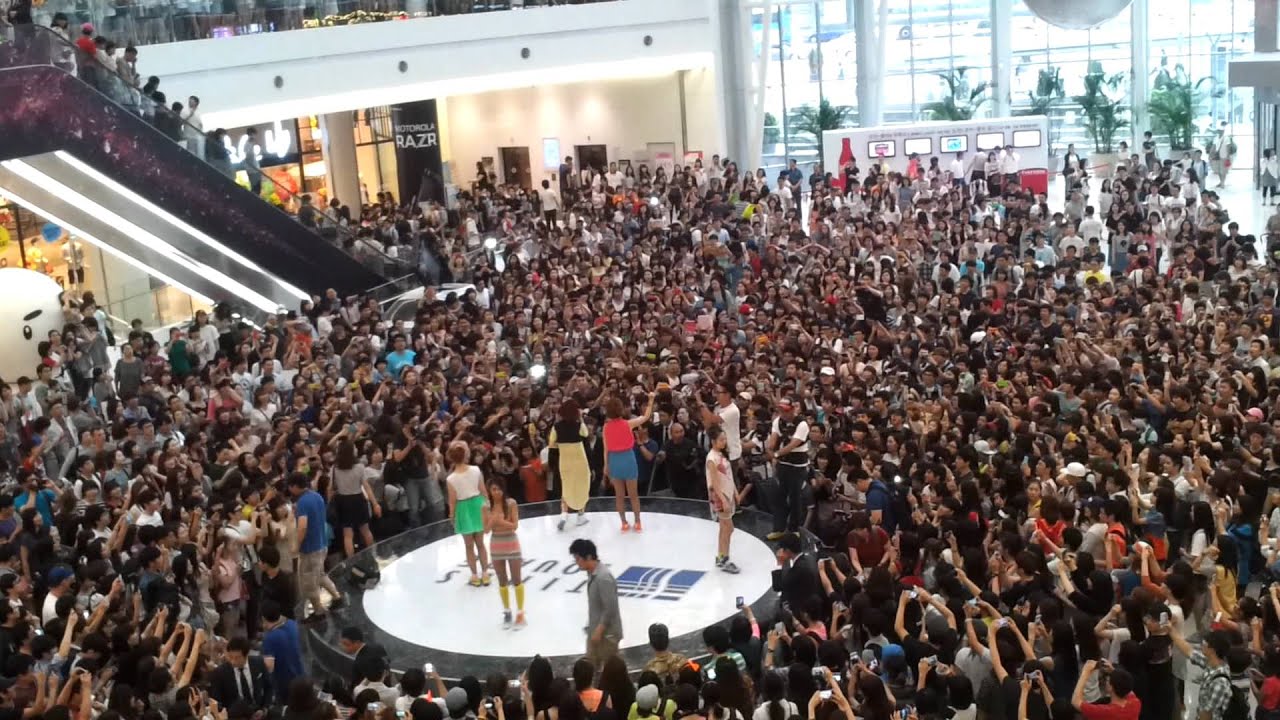 [fancam] 120624 Wonder Girls flash mob event @ Seoul Time Square