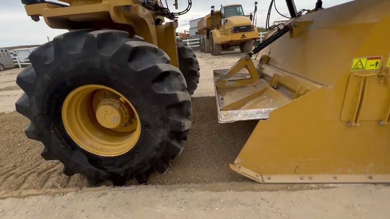 2019 CAT RM500B Road Reclaimer