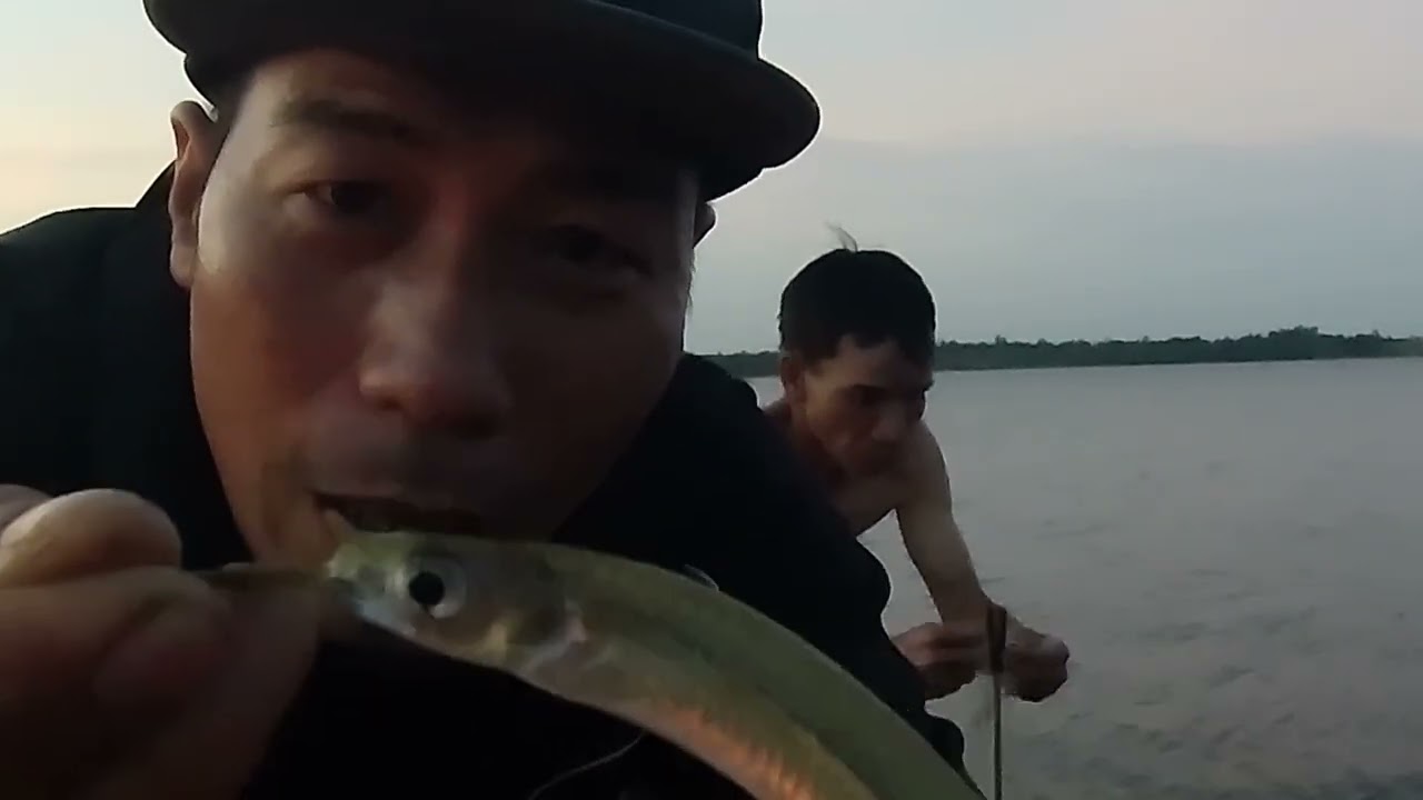 một đêm săn cá nàng hai cùng thầy lỏ