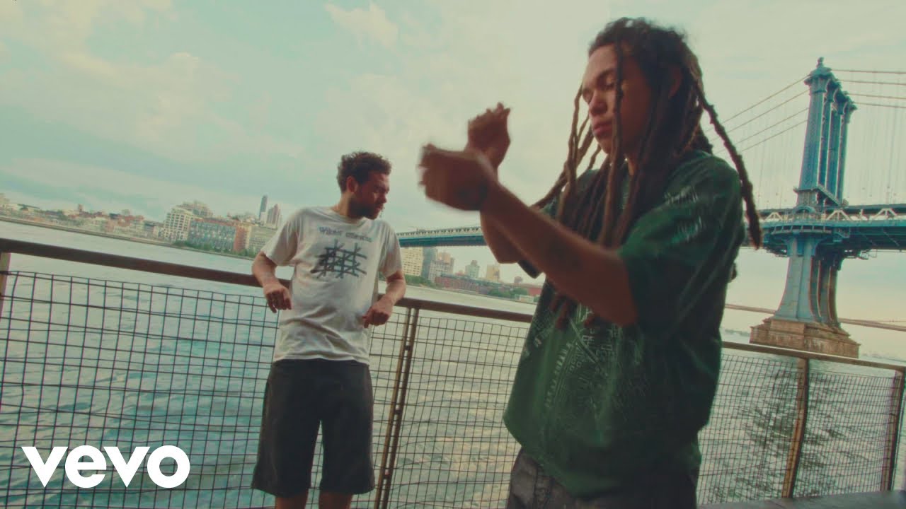LIFEOFTHOM, Plain Pat - HANDS (feat. Wiki)