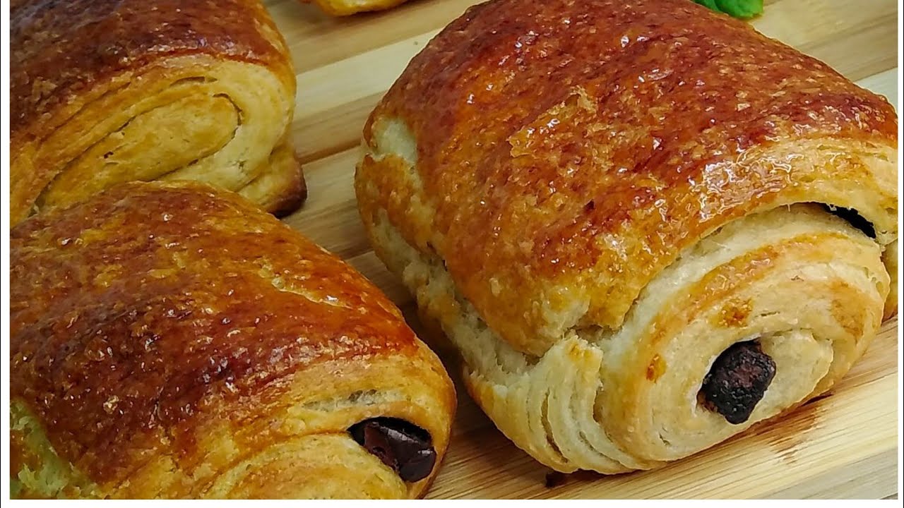 Pain au chocolat بان او شوكولا او كروسوان باسهل وأسرع طريقة والنتيجة اكثر من رائعة