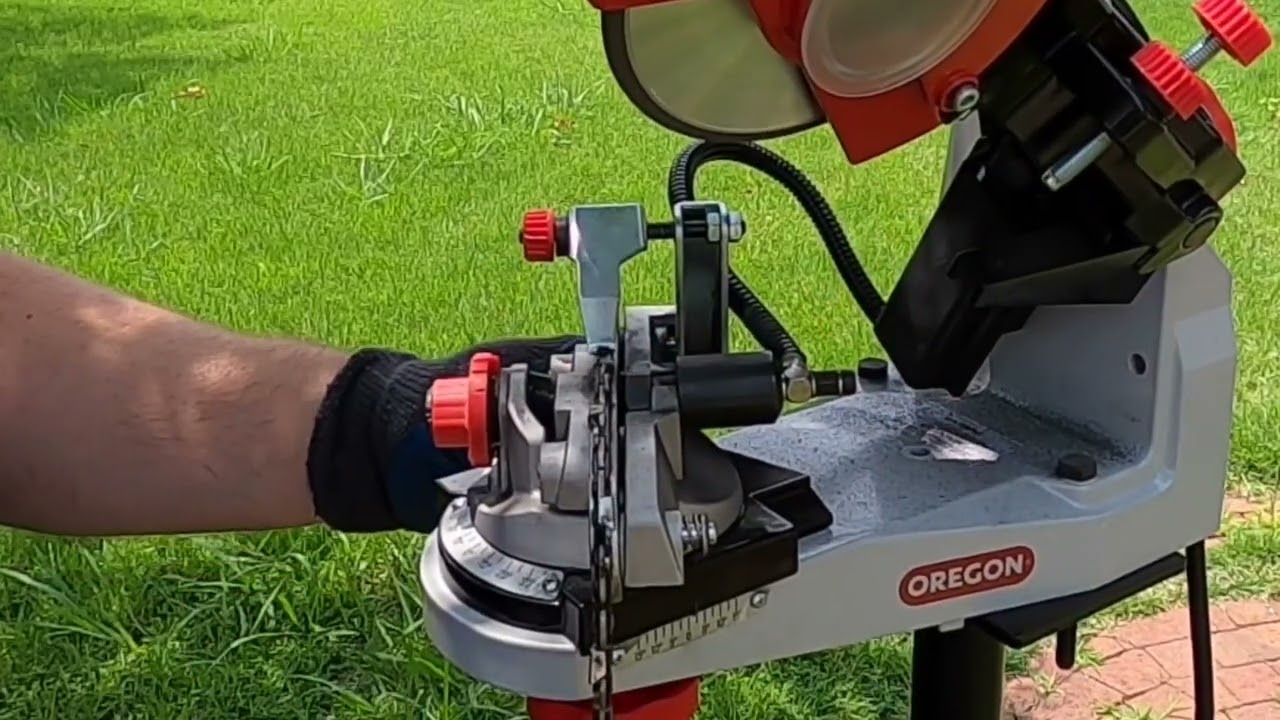 Chain maintenance with an Oregon 620-120