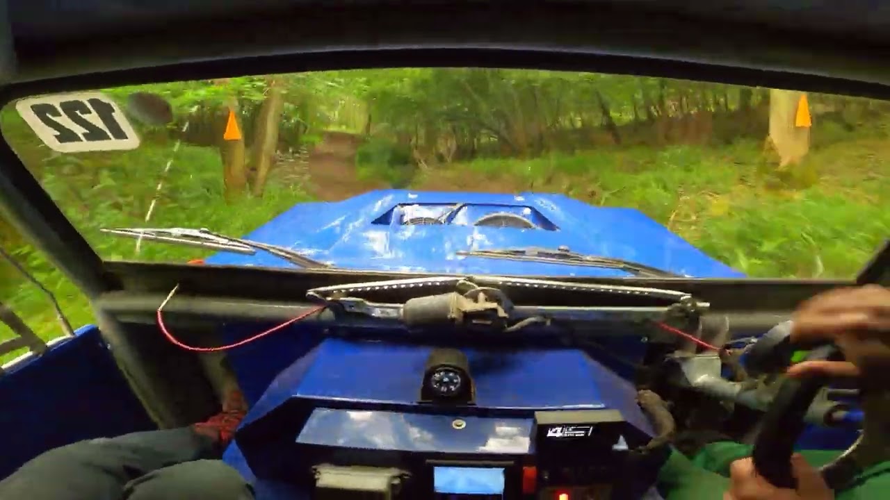 Something different... A lap in an LS3 engine 525BHP Landrover! Insanely fast