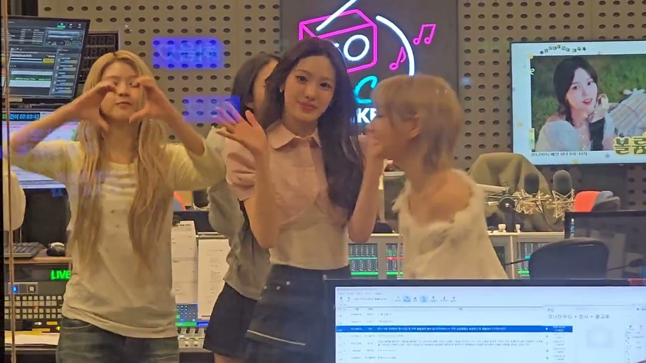 260202 키키(kiiikiii) 볼륨을 높여요 퇴장