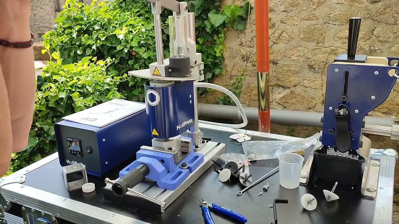 Recyclage du plastique - découverte de la HoliPress - La Pelle aux idees