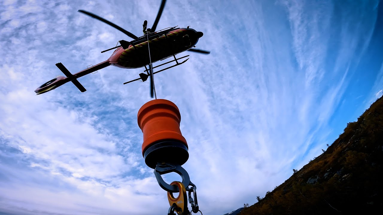 Tester heis på legehelikopter