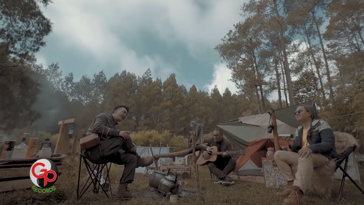 Badai Romantic Project - Cinta Terpisah Sementara (Official Music Video)