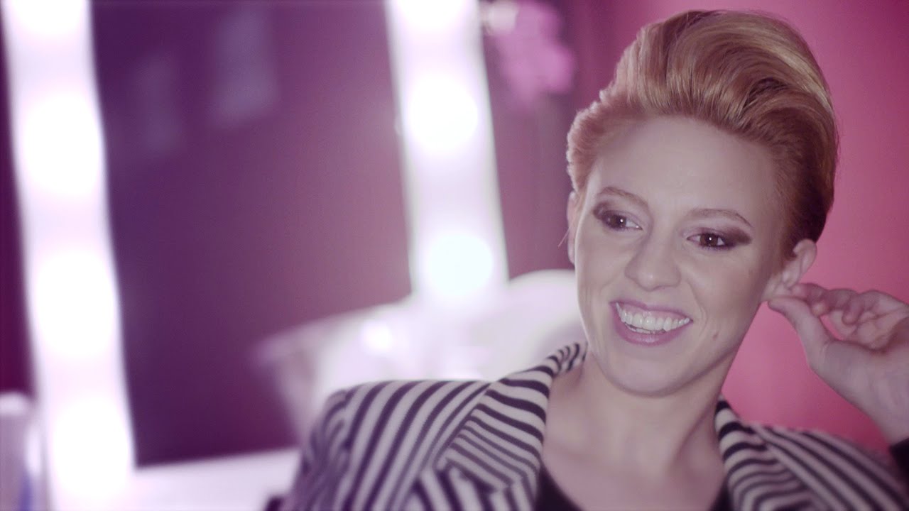 La Roux On A Roll