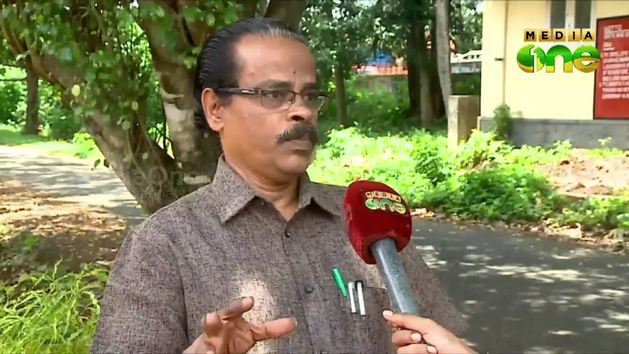 Protest against installing statue of Sankaracharya in Kaladi University