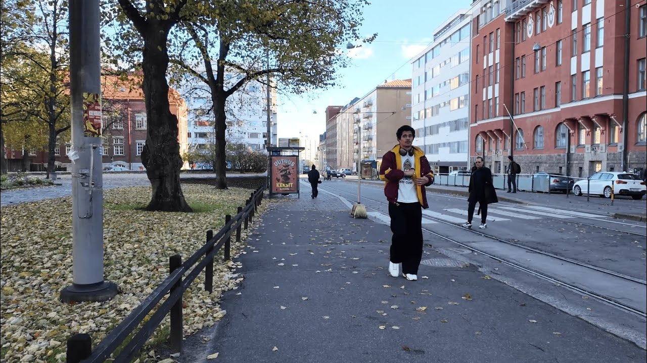 Autumn in Helsinki, Finland - Evevning Walk from Pasila to Rautatieasema (23 Oct 2024)