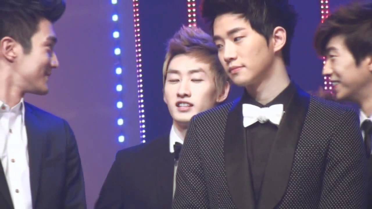 [Fancam] 111230 KBSdaejun Eunhyuk Focus *so cute* [cr:봉봉]