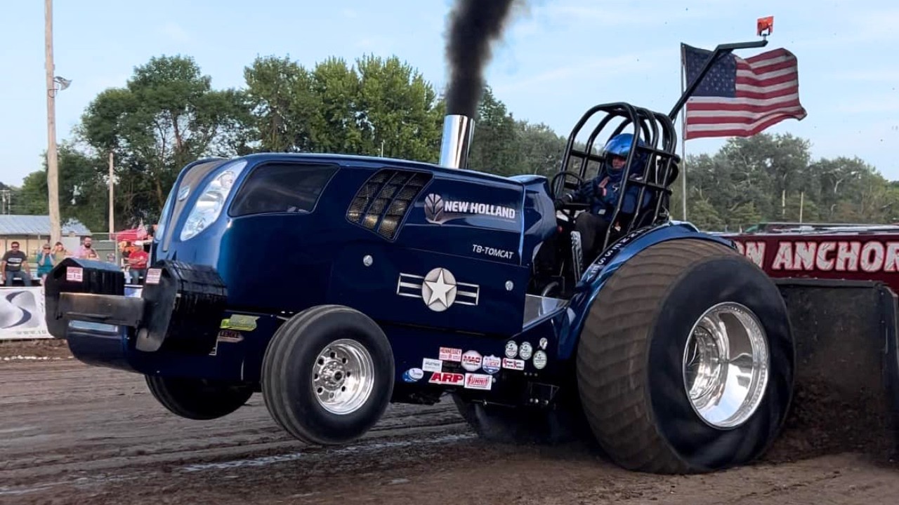 What It’s REALLY Like to Drive a 4,500HP Pro Stock Pulling Tractor!