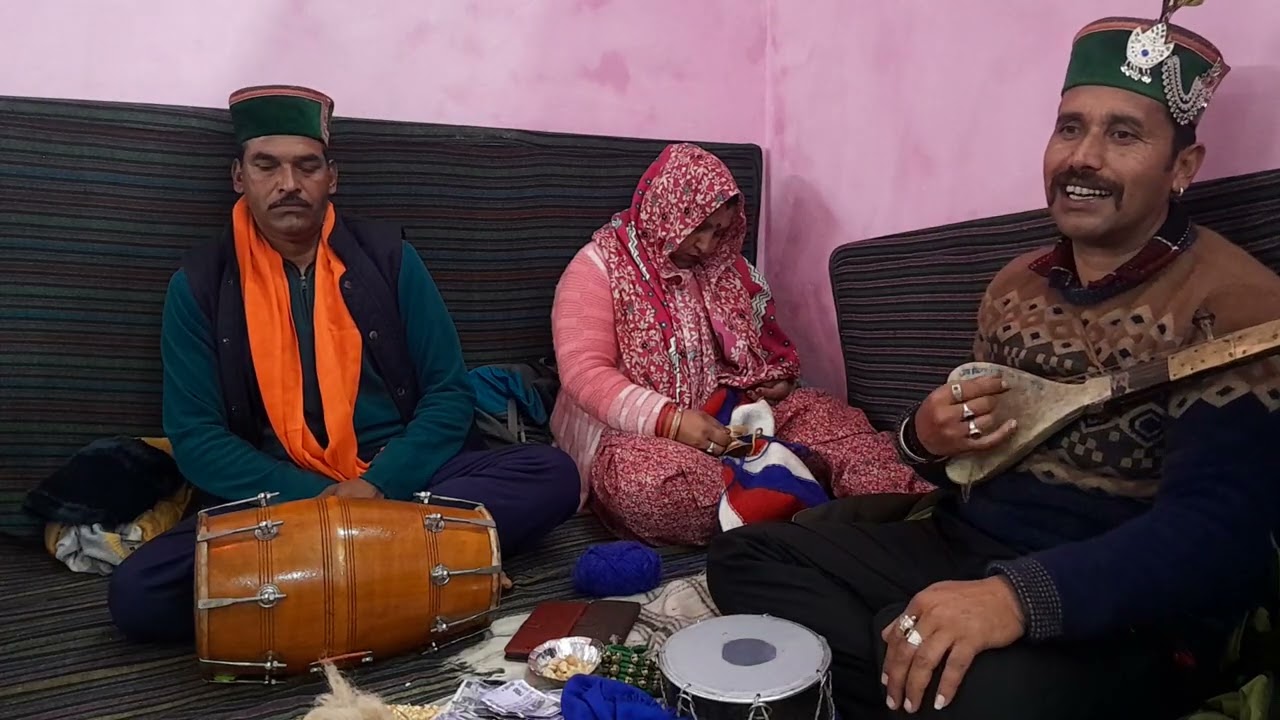 “Yeh sirf geet nahi, purkhon ki kahani hai. “Moosaada gaayan – pahadi virasat ka jeeta jaagta roop.”