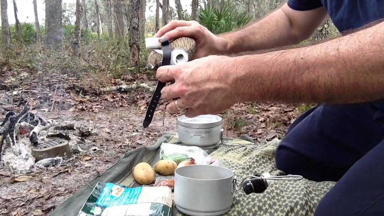 Lunch in the Woods With My Hammock and the Czech Mess Kit!