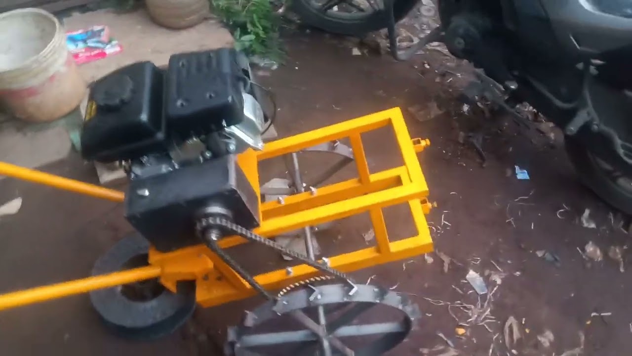 80cc hand tractor weeder with two wheels (Marathi)