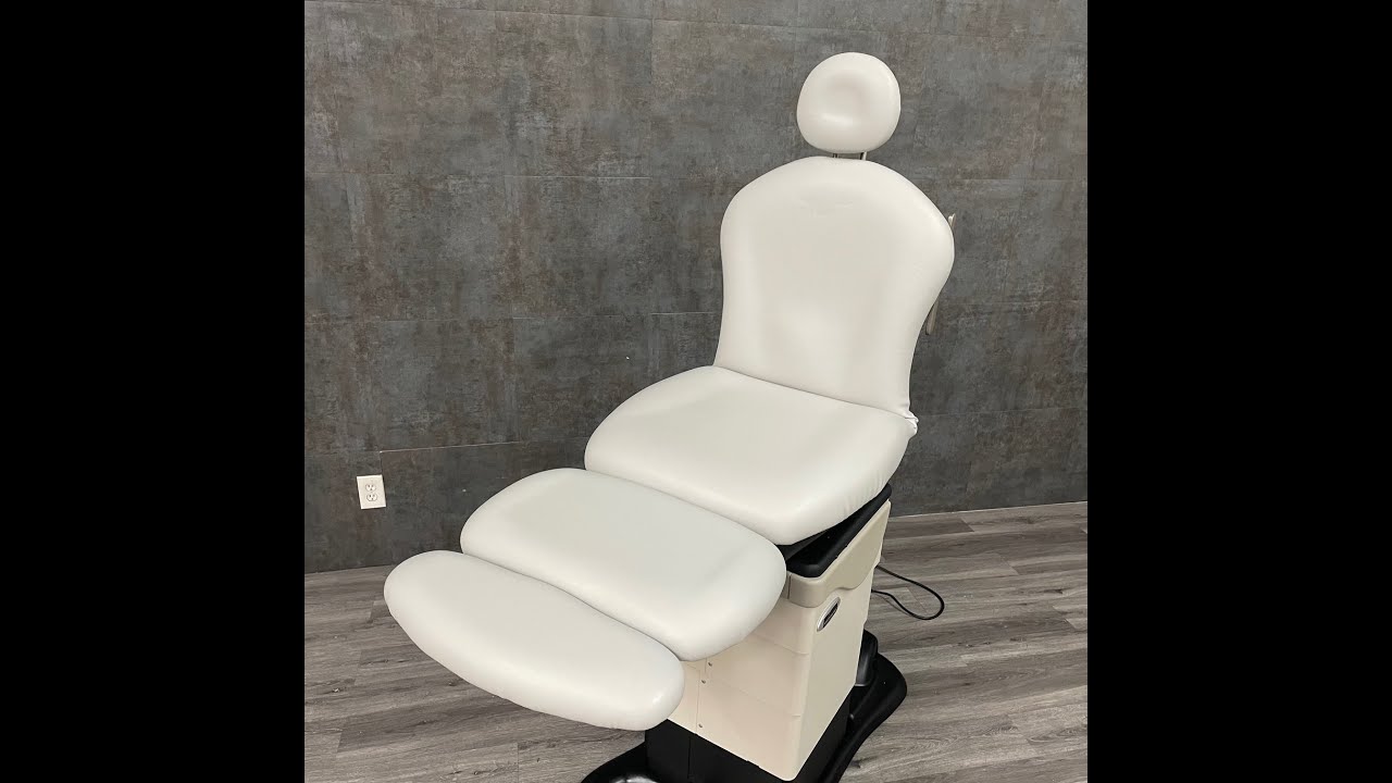 Midmark 641 Medical Procedure Exam Chair @ Angelus Medical - Equipment for Doctors and Clinics