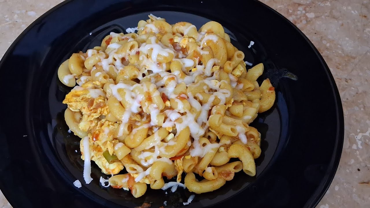 Desi Style Macroni.
