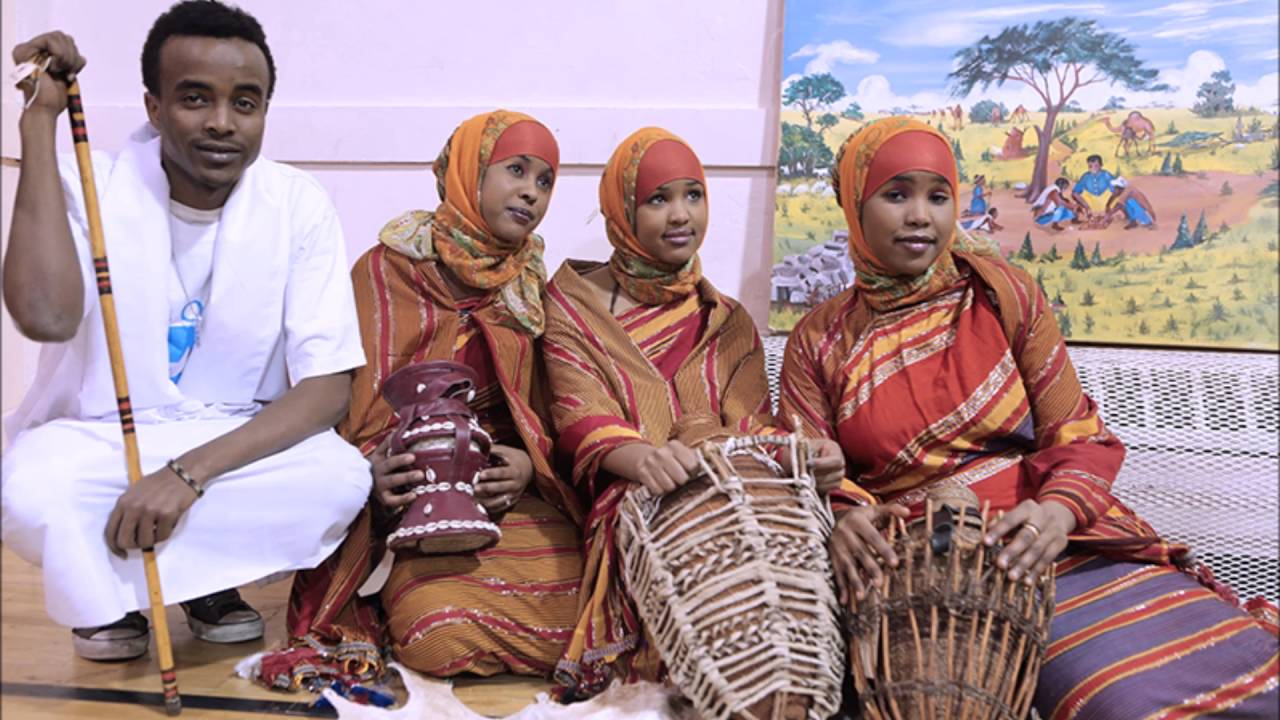 Xareeda laguma wacnaado - Kinsi X. Aadan