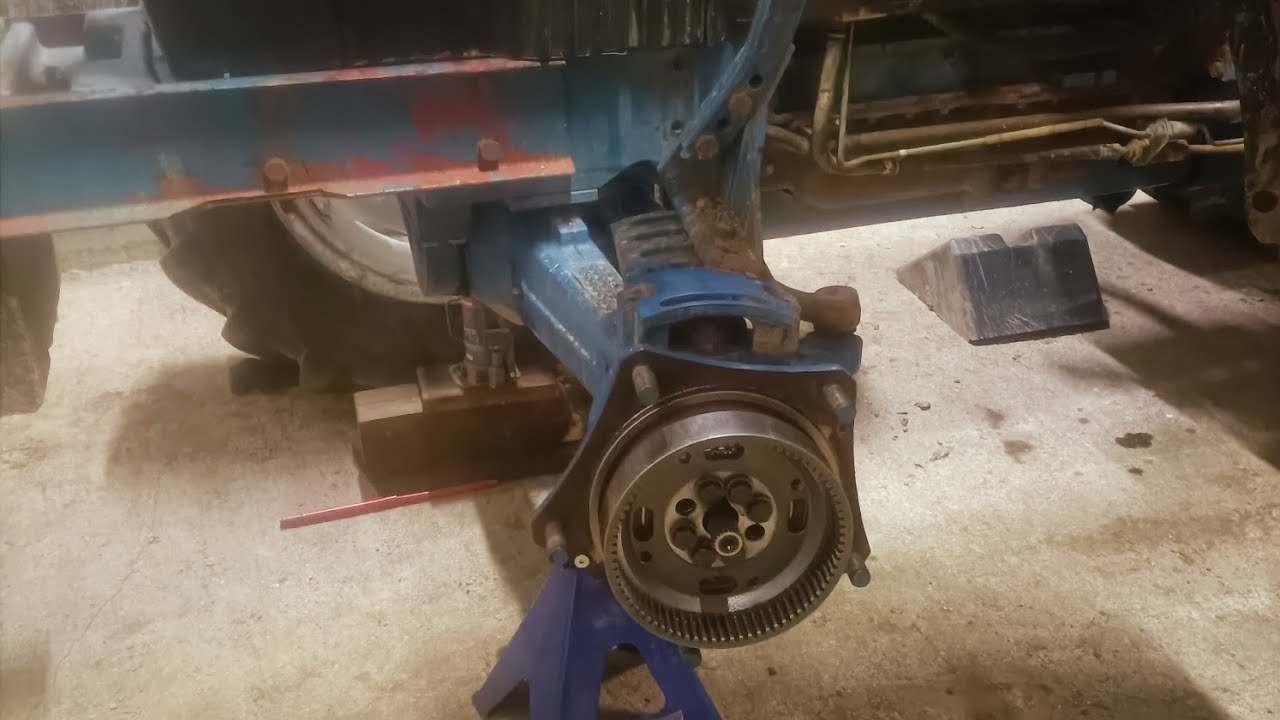 Ford 8340 wyciek oleju i wymiana simeringu mała awaria