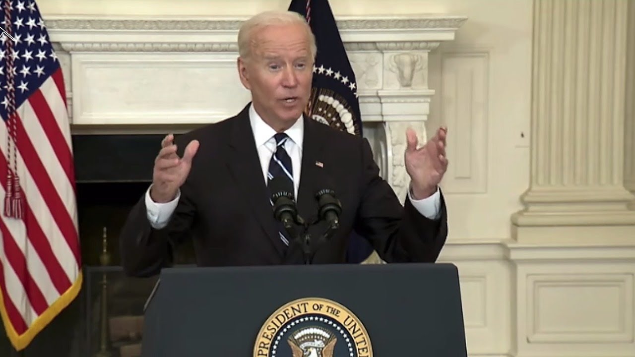 Biden unveils COVID vaccine mandate plan for companies with more than 100 employees