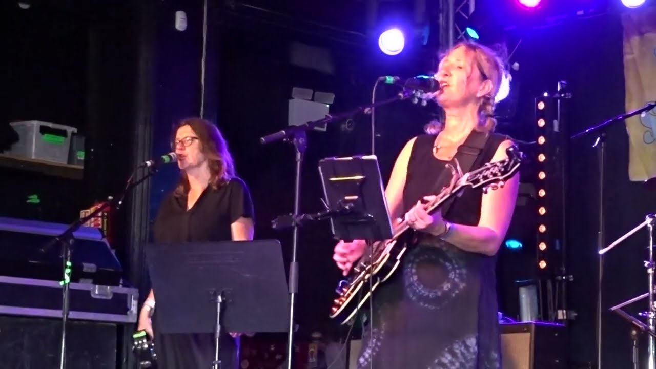 Terry de Castro - You should always keep in touch with... - Live @ Concorde 2, Brighton - 08/2022