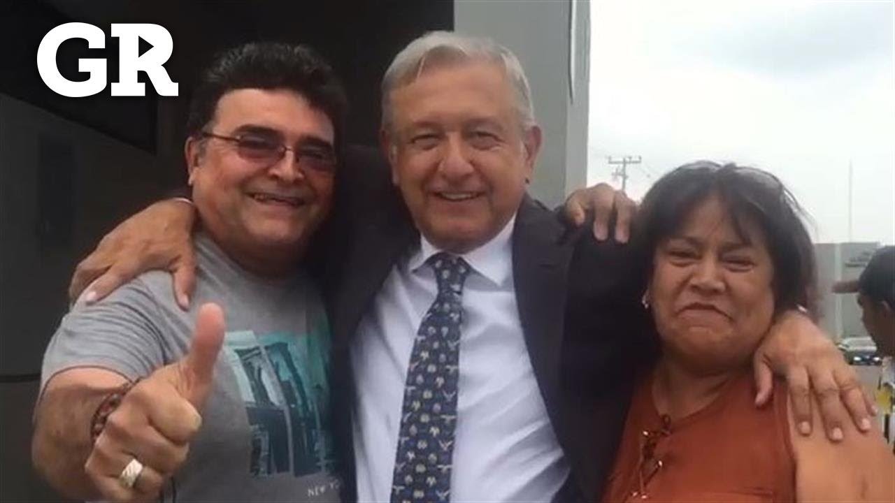 Hace AMLO 'escala' en baño de caseta | Monterrey