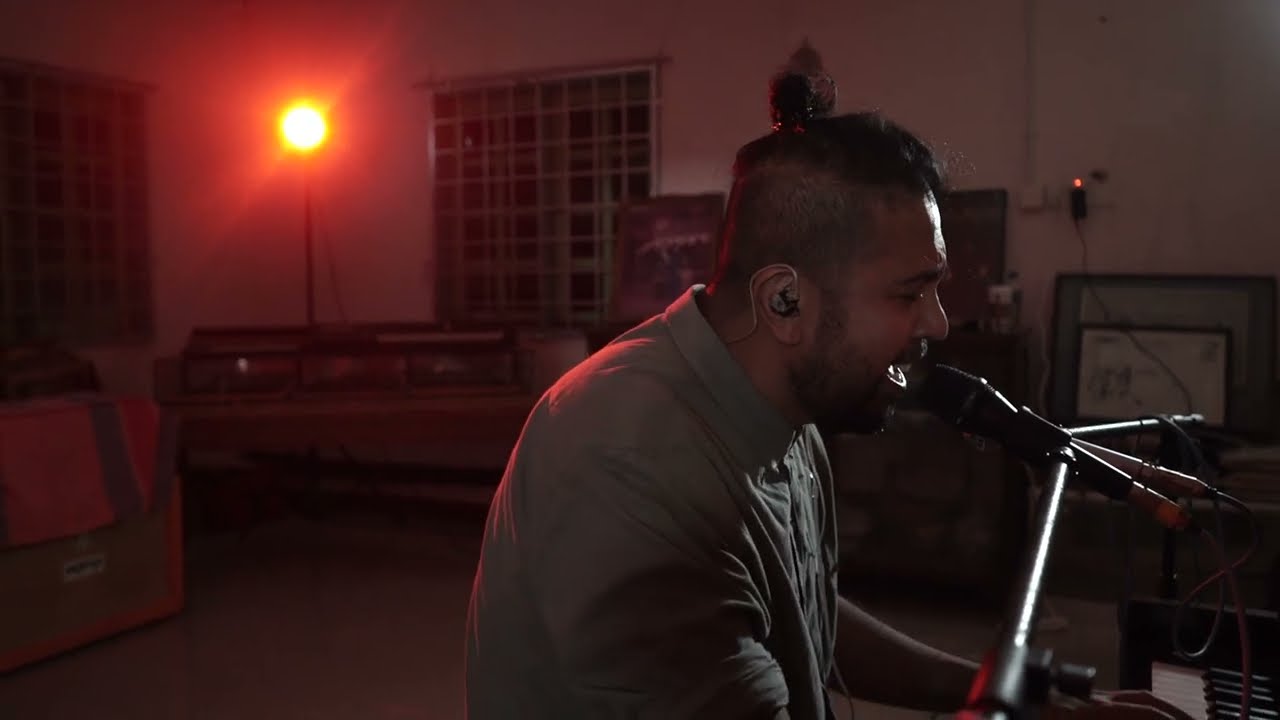 monoloQue - Lagu Cinta ( LIVE SESI BILIK BEDAH 11 ) [ Versi Terang ]