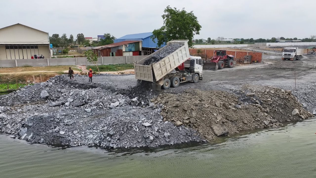 Wonderful Project With Heavy Wheel Loader Pushing Stone And Dump Trucks Loading