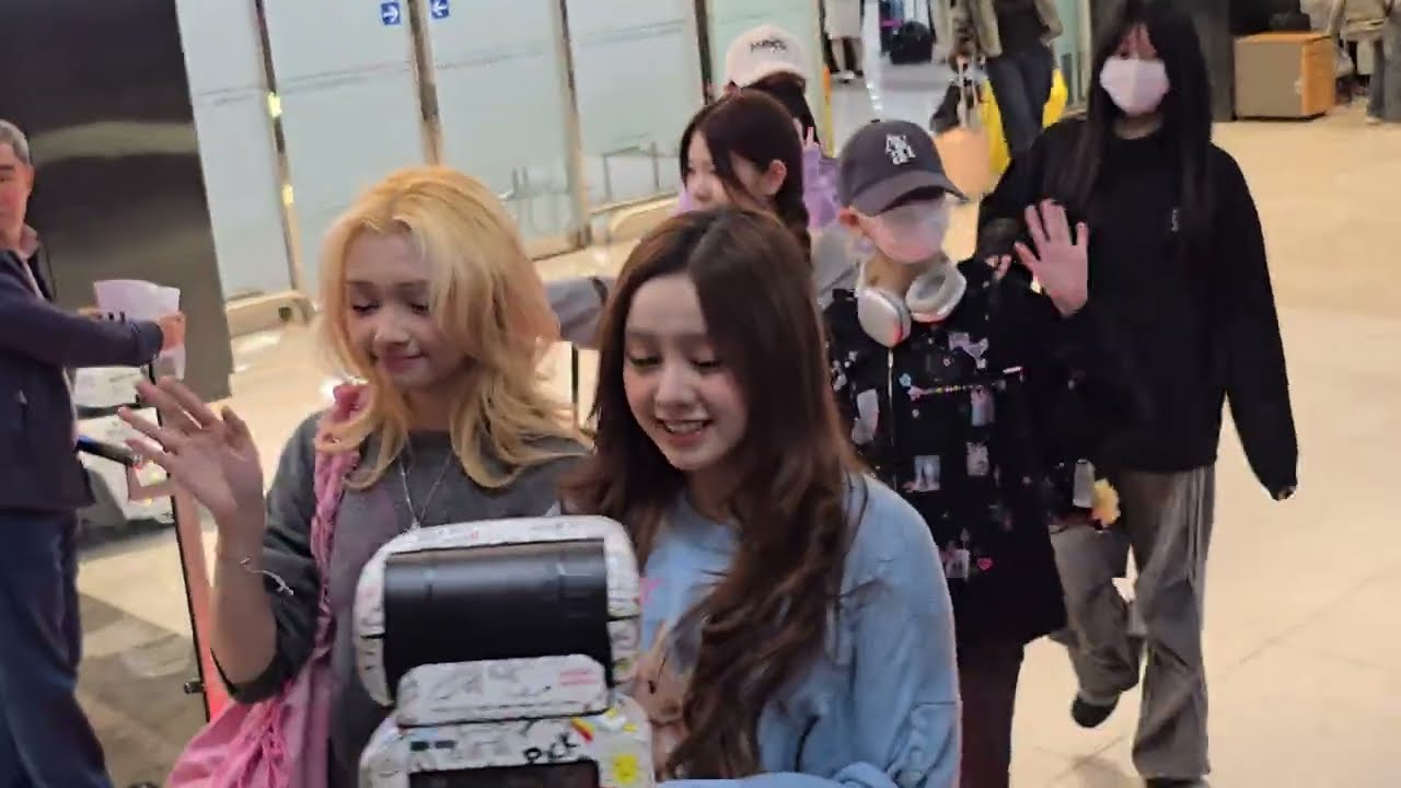 260308 유니스(UNIS) 김포공항입국