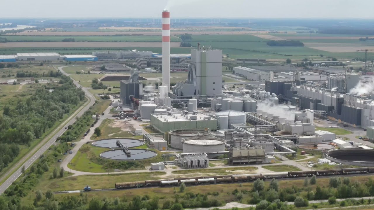 Zellstoffwerk bei Stendal / Nahaufnahme und Rundumblick 11.07.2021 4K