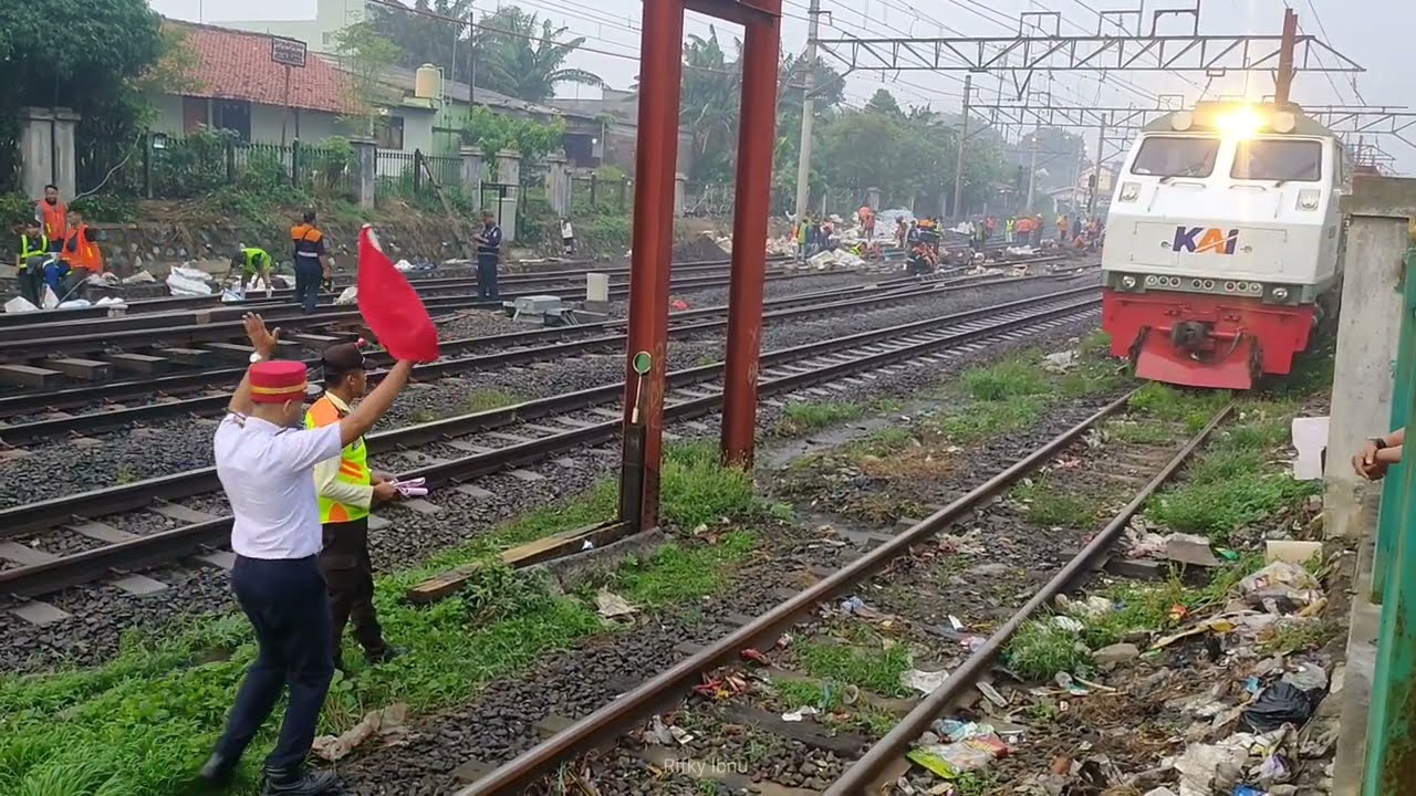 SWITCH OVER STASIUN TAMBUN | KERETA API TERLAMBAT & ANTRIAN BERJALAN SEPUR SALAH‼️[PART 2]